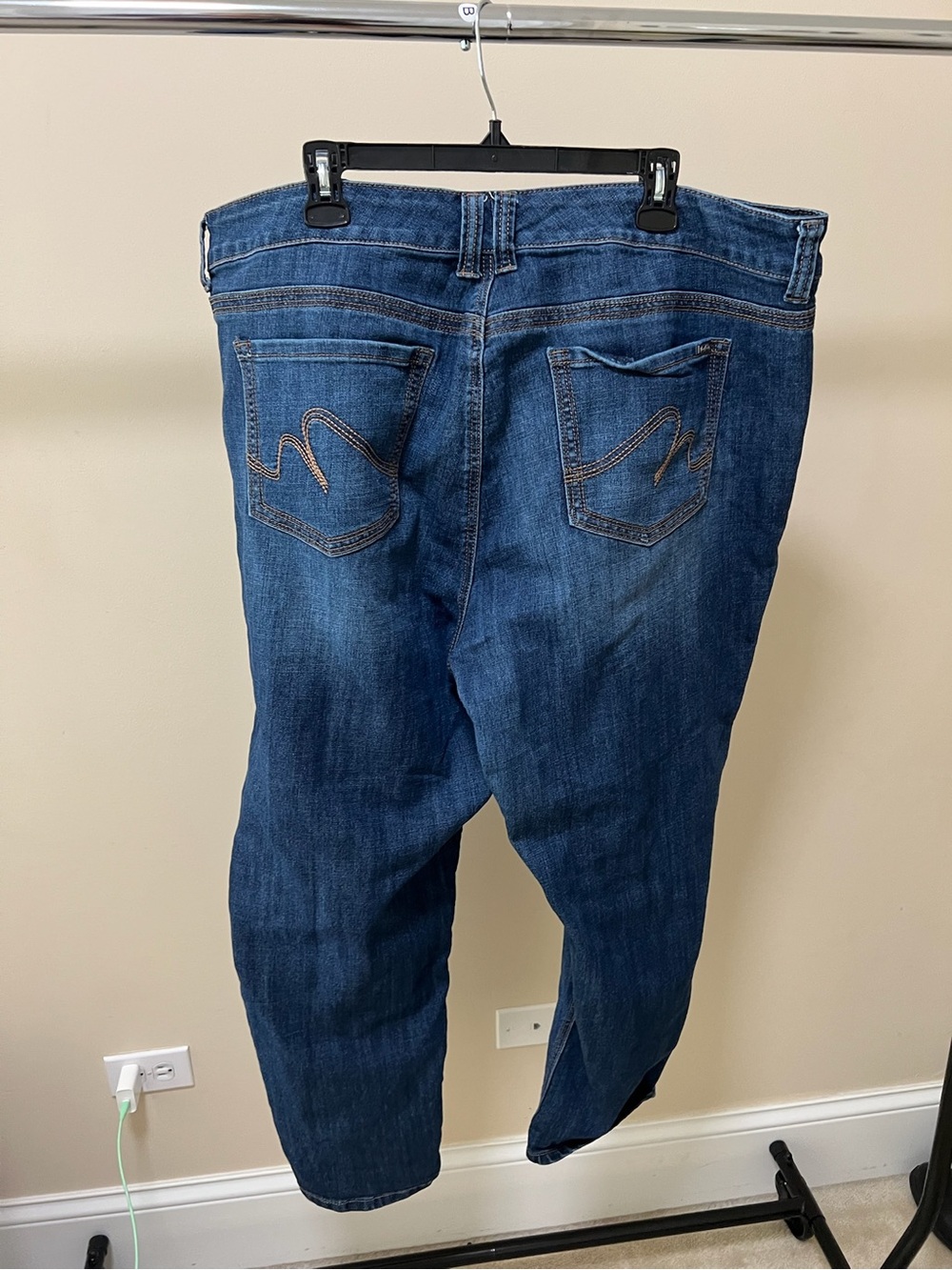 Melissa McCarthy Seven7 Women's Straight Leg Jeans in Indigo Blue - Picture 2 of 4